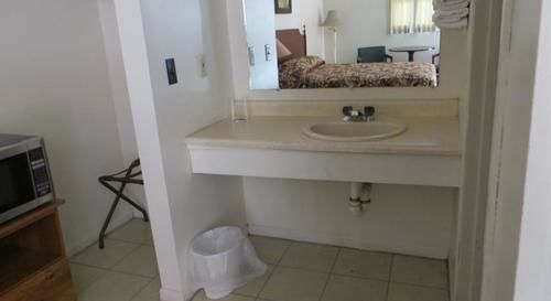 Dry Ridge Motor Inn Ngoại thất bức ảnh